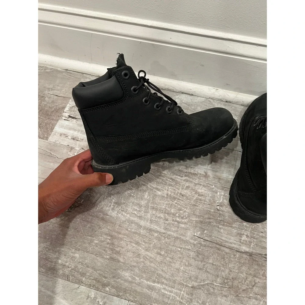 Timberland Boots Boys Size 6 M Inch Premium Waterproof Boots Black Suede B106